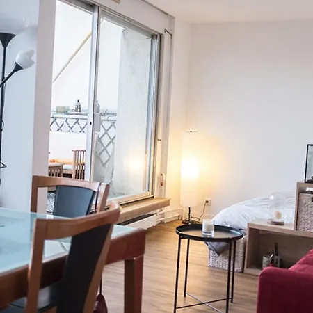 Appartement Bright Studio 15 Minutes From The Eiffel Tower Parijs